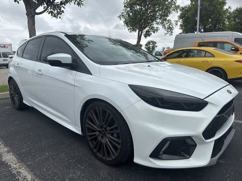Used 2017 Ford Focus RS AWD/4WD image 4
