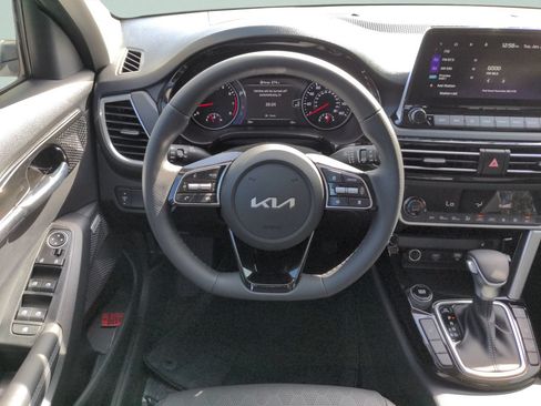 Certified 2023 Kia Seltos SX AWD/4WD image 13