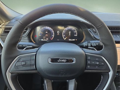 New 2026 Jeep Grand Cherokee Limited w/ Trailer Tow Package image 24