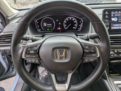 Used 2021 Honda Accord Touring image 16