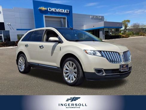 Used 2014 Lincoln MKX AWD w/ Equipment Group 102A image 1