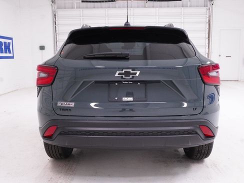 New 2026 Chevrolet Trax LT w/ Driver Confidence Package image 6