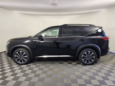 New 2026 Nissan Pathfinder Platinum AWD/4WD image 2