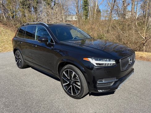 Used 2019 Volvo XC90 T6 Momentum w/ Protection Package Premier image 4