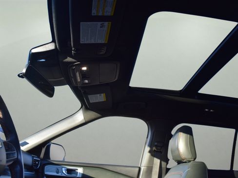 Certified 2022 Ford Explorer Timberline w/ Timberline Technology Package image 10