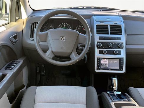 Used 2009 Dodge Journey SXT w/ Rear Seat Video Group image 5