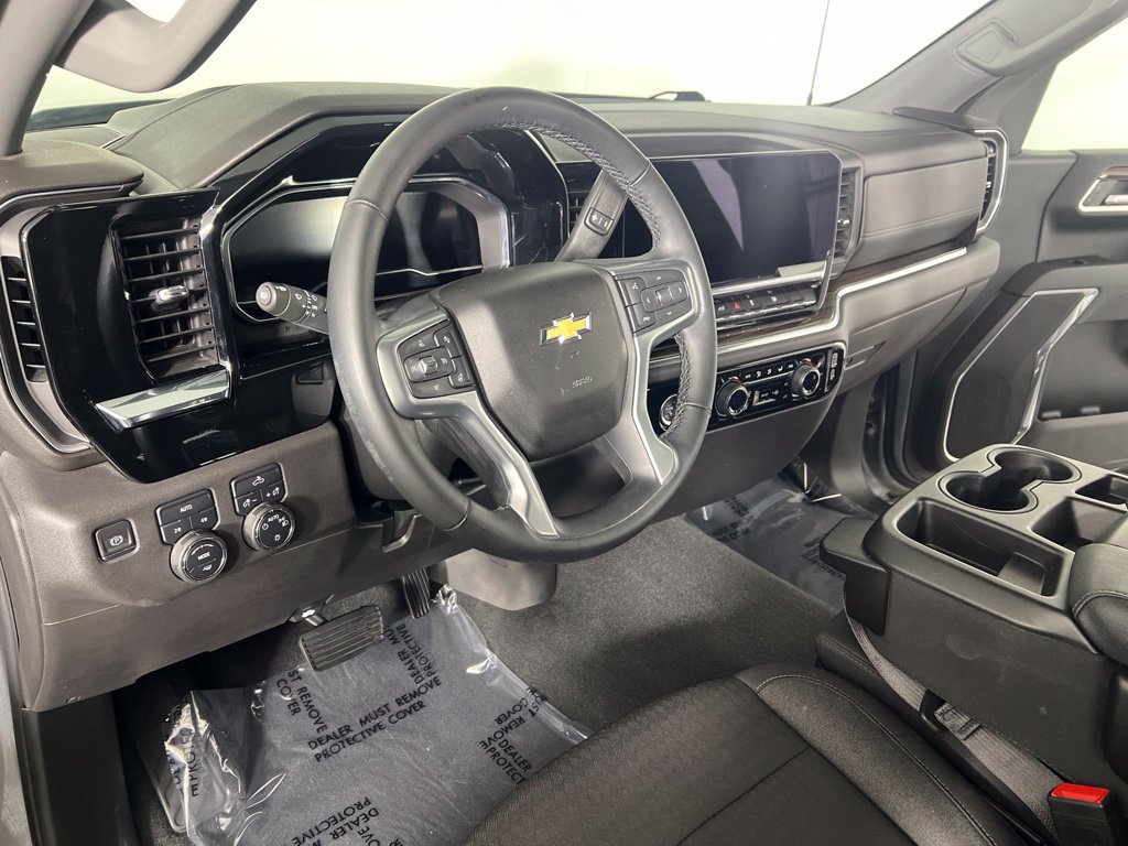 Certified 2024 Chevrolet Silverado 1500 LT AWD/4WD image 19