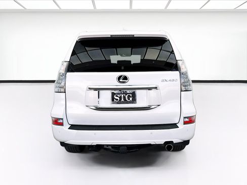 Used 2023 Lexus GX 460 Luxury w/ Off Road Package AWD/4WD image 5