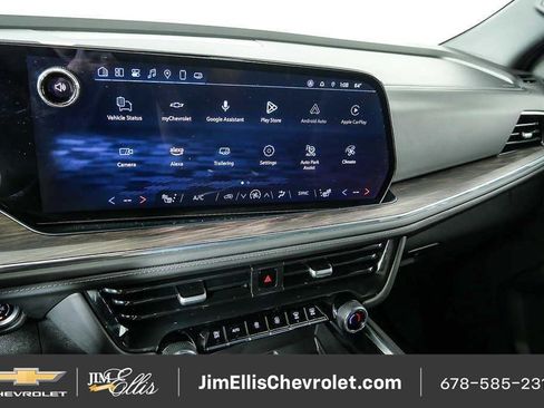 Certified 2025 Chevrolet Tahoe LT RWD image 12