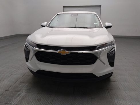 Used 2024 Chevrolet Trax LS w/ LS Convenience Package FWD image 15