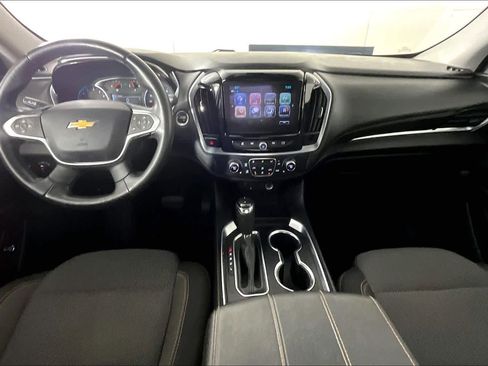 Used 2018 Chevrolet Traverse LT FWD image 15