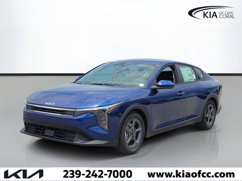 New 2026 Kia K4 FWD image 3