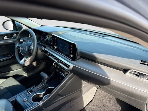 Used 2023 Kia K5 LXS image 26