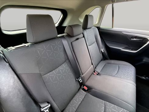 Used 2024 Toyota RAV4 XLE FWD image 20