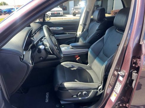 Used 2023 Genesis GV70 2.5T w/ Advanced Package AWD/4WD image 26