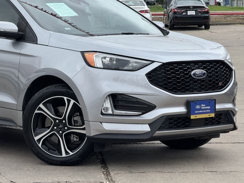 Certified 2022 Ford Edge ST image 2
