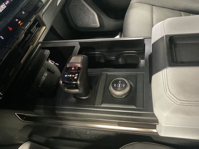 Used 2024 GMC Hummer EV 2X w/ LPO, Illumination Package AWD/4WD image 23