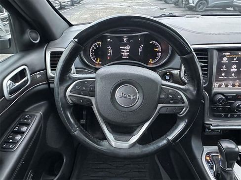 Used 2018 Jeep Grand Cherokee Overland image 15