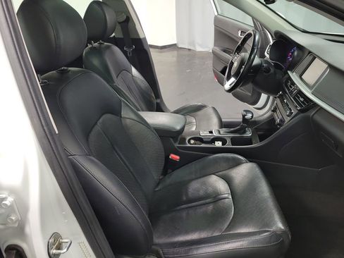 Used 2020 Kia Optima Premium image 23