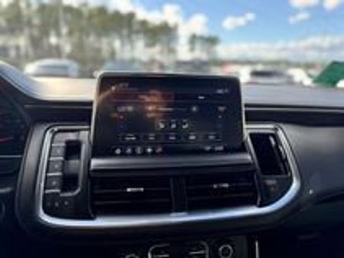 Used 2021 Chevrolet Tahoe Z71 AWD/4WD image 14