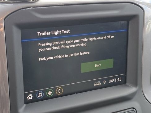 Used 2022 Chevrolet Silverado 2500 Custom w/ Custom Value Package image 14