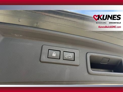 Used 2023 Subaru Forester Premium AWD/4WD image 5