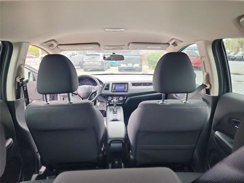 Used 2017 Honda HR-V LX image 24
