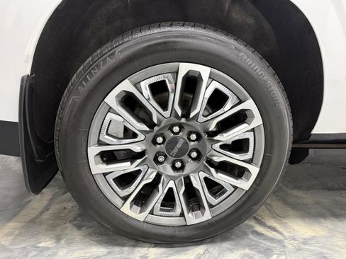 Used 2023 GMC Yukon XL Denali Ultimate w/ LPO, Floor Liner Package image 36