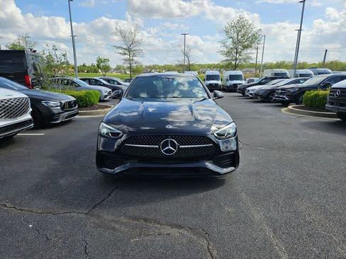 Used 2025 Mercedes-Benz C 300 4MATIC Sedan image 4