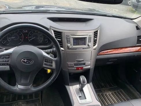 Used 2012 Subaru Outback 2.5i Limited AWD/4WD image 26