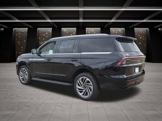 New 2026 Lincoln Navigator Premiere AWD/4WD video 3