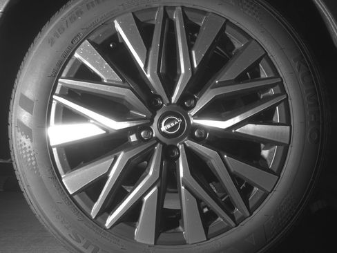 Used 2025 Nissan Altima 2.5 SV image 15