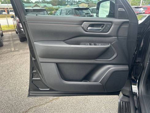 New 2025 Nissan Armada PRO-4X image 10