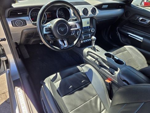 Used 2022 Ford Mustang Premium RWD image 13