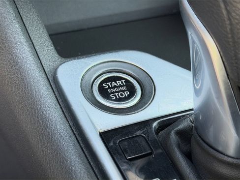 Used 2023 Nissan Sentra SV FWD image 17