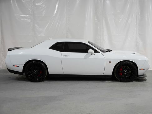 Used 2019 Dodge Challenger R/T Scat Pack w/ Dynamics Package RWD image 7