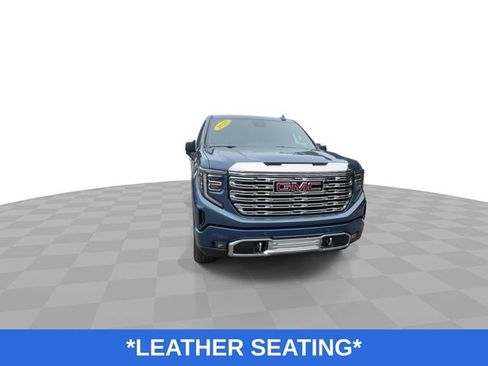 Used 2024 GMC Sierra 1500 Denali w/ Technology Package AWD/4WD image 4