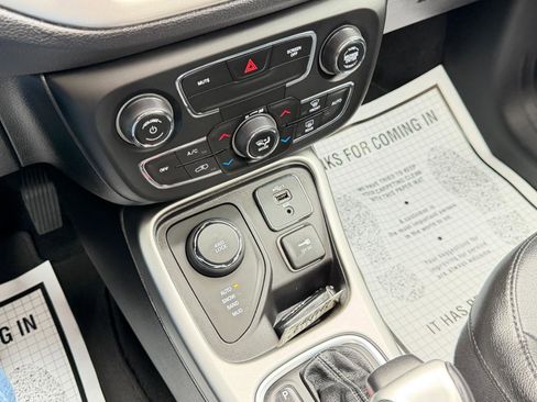 Used 2020 Jeep Compass High Altitude image 24