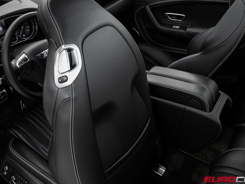 Used 2016 Bentley Continental GT image 36