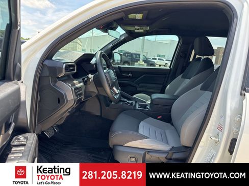 Used 2024 Toyota Tacoma TRD Sport AWD/4WD image 16
