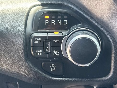 Used 2023 RAM 1500 Big Horn AWD/4WD image 30