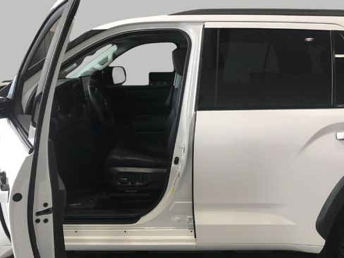 Used 2023 Toyota Sequoia TRD Pro AWD/4WD image 8