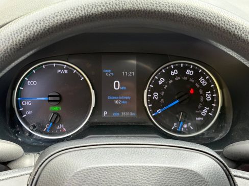 Used 2022 Toyota RAV4 LE AWD/4WD image 22