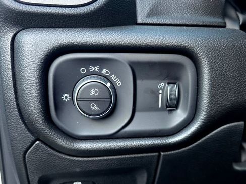 New 2026 RAM 1500 Express AWD/4WD image 21