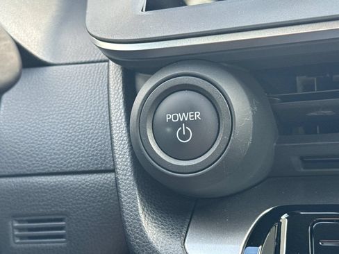 Used 2025 Toyota Prius LE FWD image 35