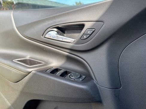 Used 2019 Chevrolet Equinox Premier image 30