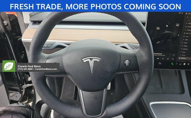Used 2022 Tesla Model Y Performance AWD/4WD image 12