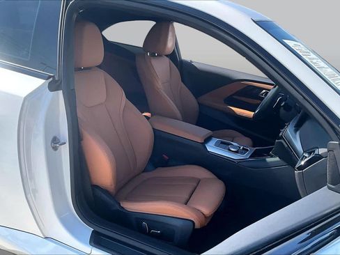 Used 2024 BMW 230i Coupe w/ Premium Package RWD image 7