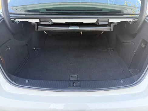 Used 2014 Mercedes-Benz E 350 Sedan image 26