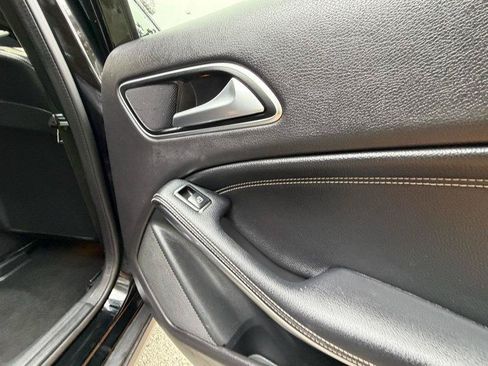 Used 2018 Mercedes-Benz GLA 250 image 50